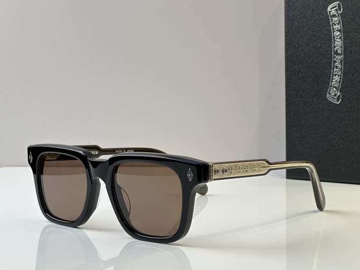 Picture of Chrome Hearts Sunglasses _SKUfw67339085fw